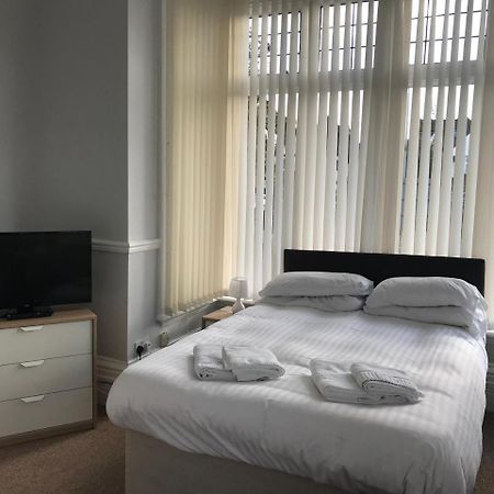 Queen Victoria Hotel Wolverhampton Extérieur photo