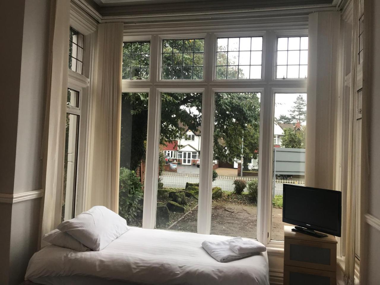 Queen Victoria Hotel Wolverhampton Extérieur photo