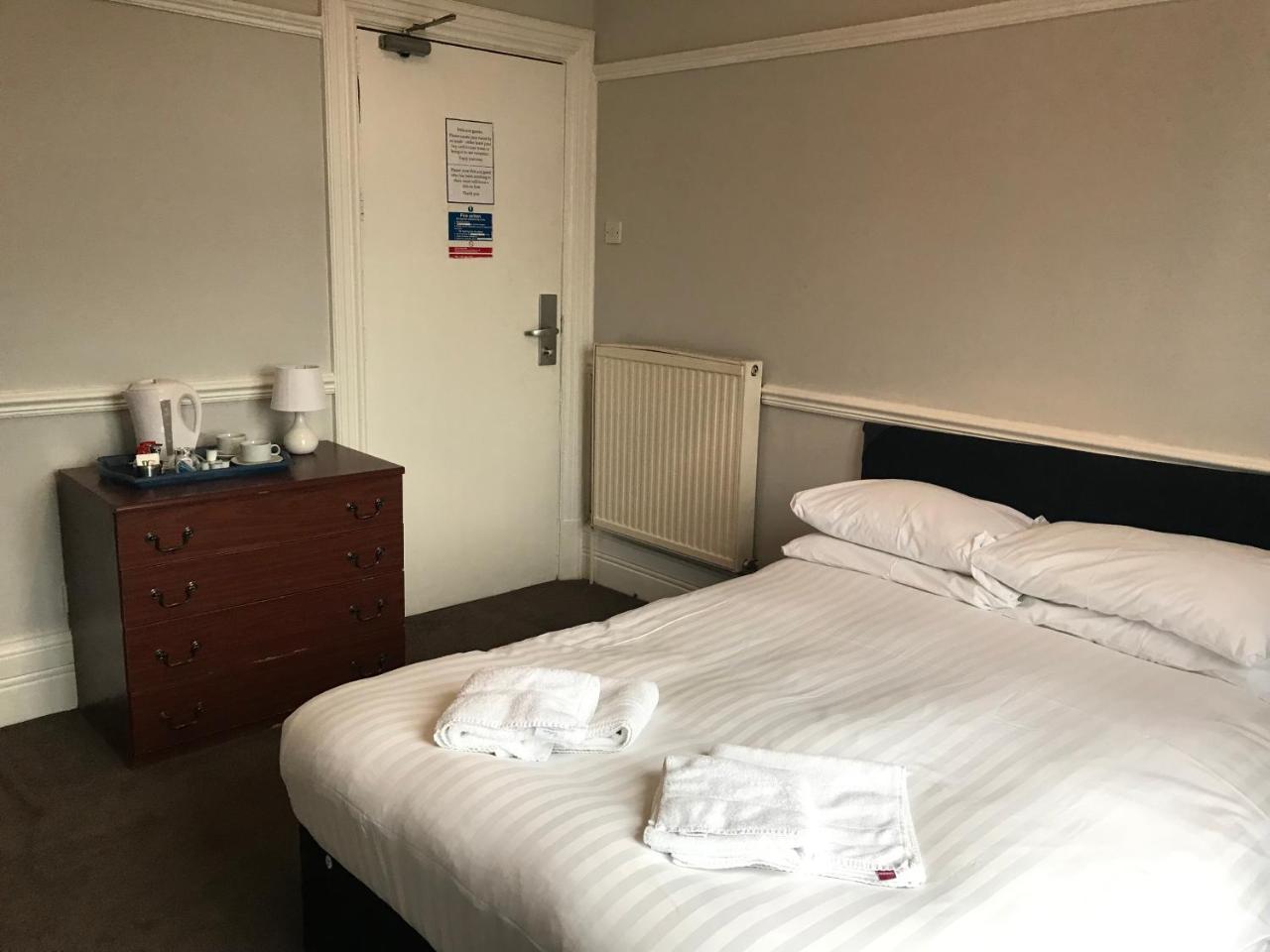 Queen Victoria Hotel Wolverhampton Extérieur photo